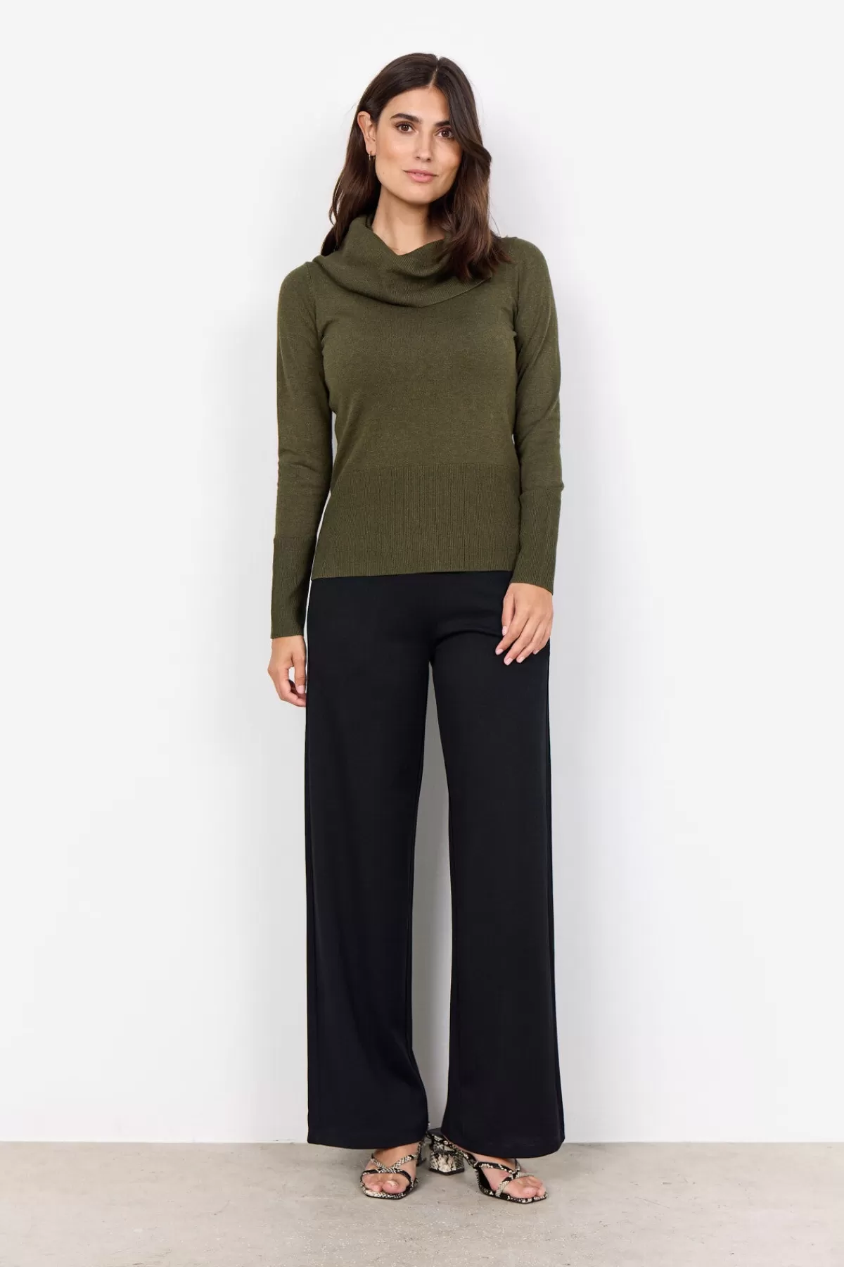 Soyaconcept Knitwear-SC-DOLLIE 305 Pullover Olive