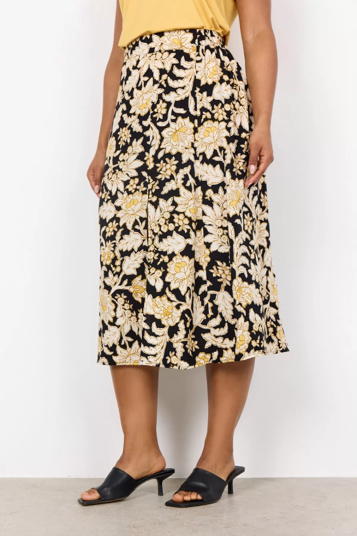 Soyaconcept Skirts-SC-FARDOSA 3 Skirt Yellow