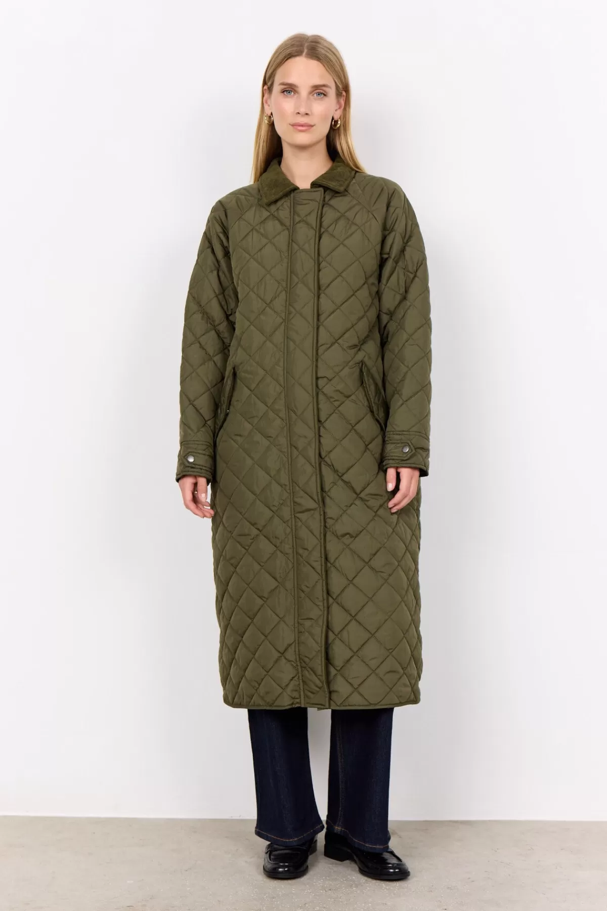 Soyaconcept Outerwear-SC-FENYA 67 Jacket Olive