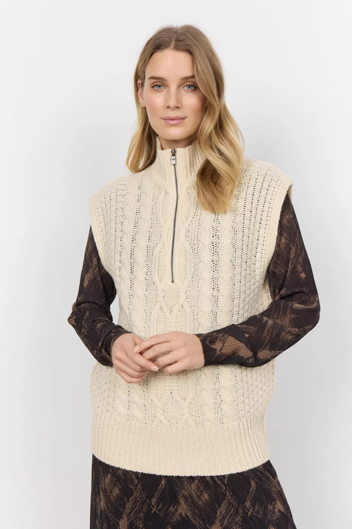 Soyaconcept Knitwear-SC-IBBE 1 Waistcoat Cream