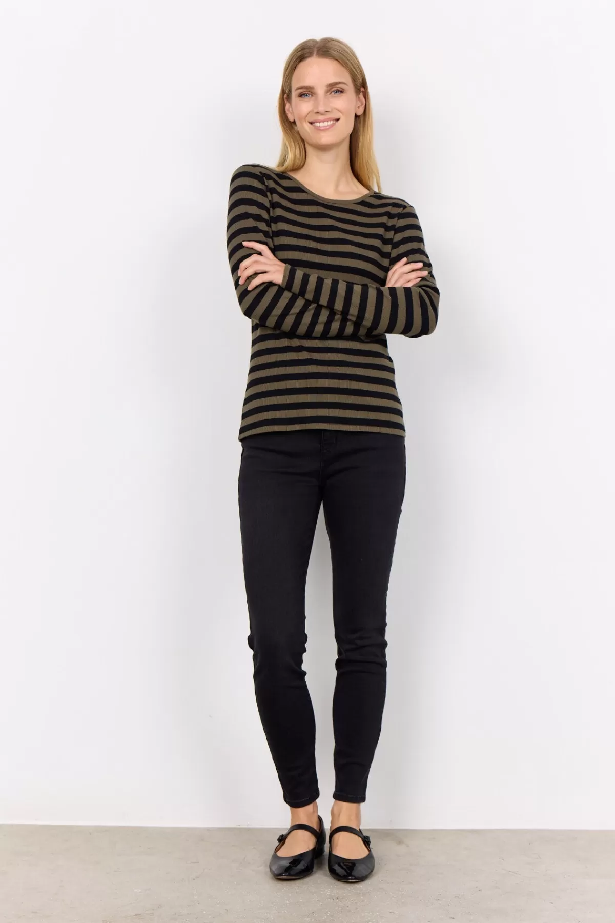 Soyaconcept T-Shirts And Tops-SC-IRIDI 1 T-shirt Olive