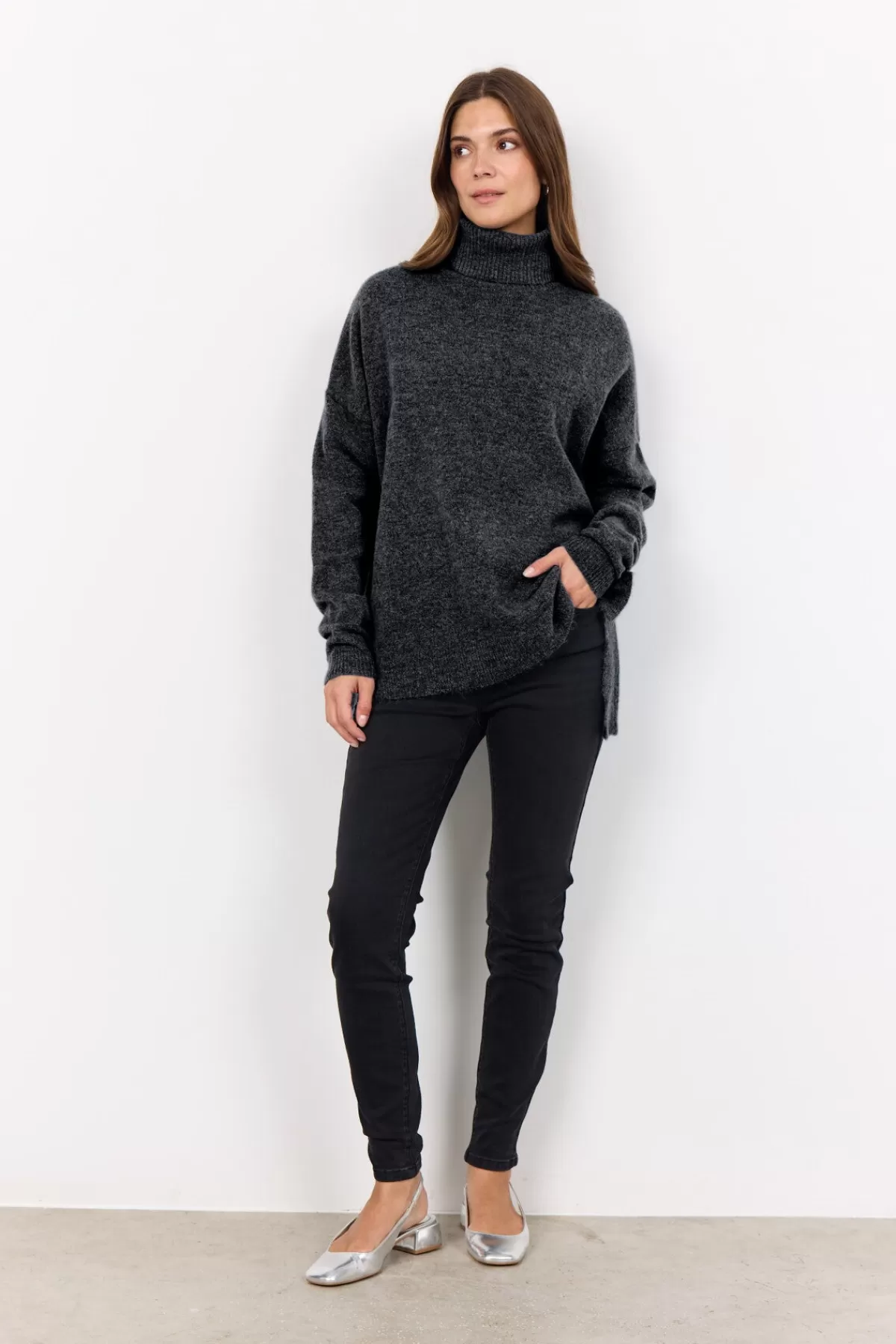 Soyaconcept Knitwear-SC-NESSIE 47 Pullover Dark grey