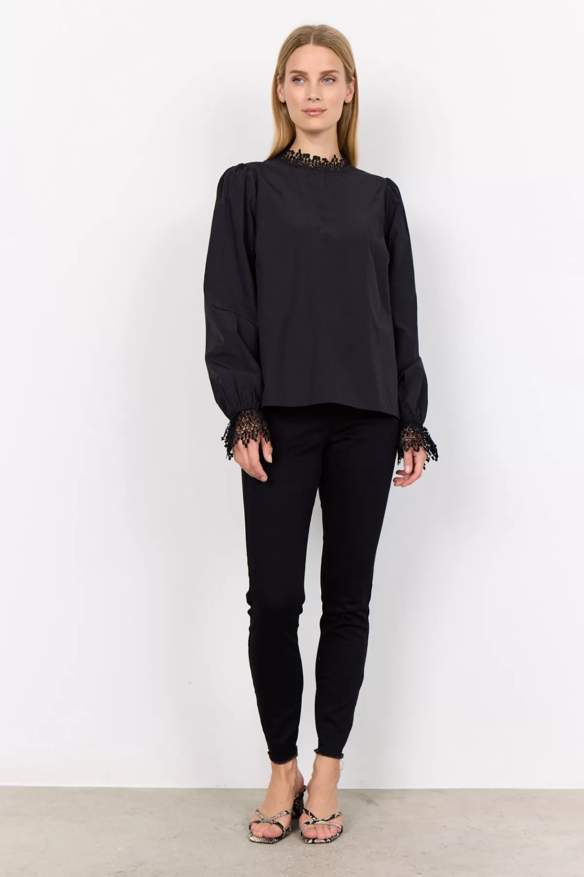 Soyaconcept Blouses And Shirts-SC-NETTI 82 Blouse Black