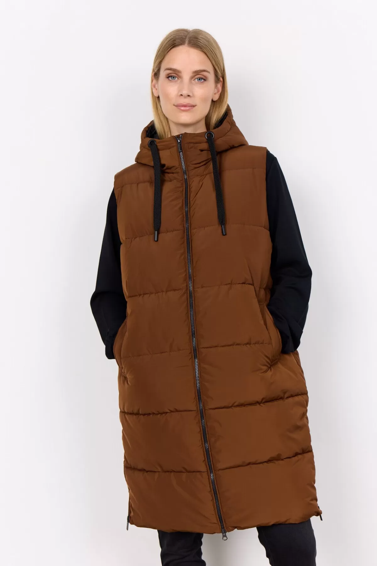 Soyaconcept Outerwear-SC-NINA 27 Waistcoat Brown
