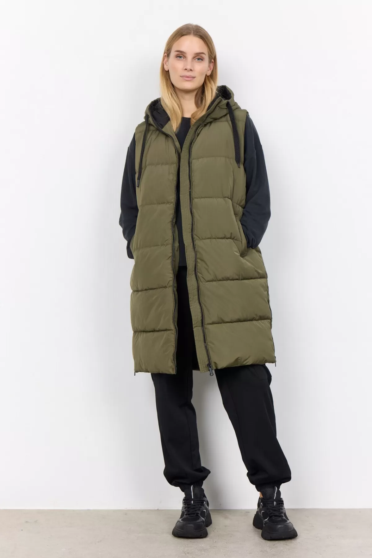 Soyaconcept Outerwear-SC-NINA 27 Waistcoat Olive